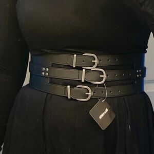 🆕 Blackmilk The Offsider Triple Buckle Belt